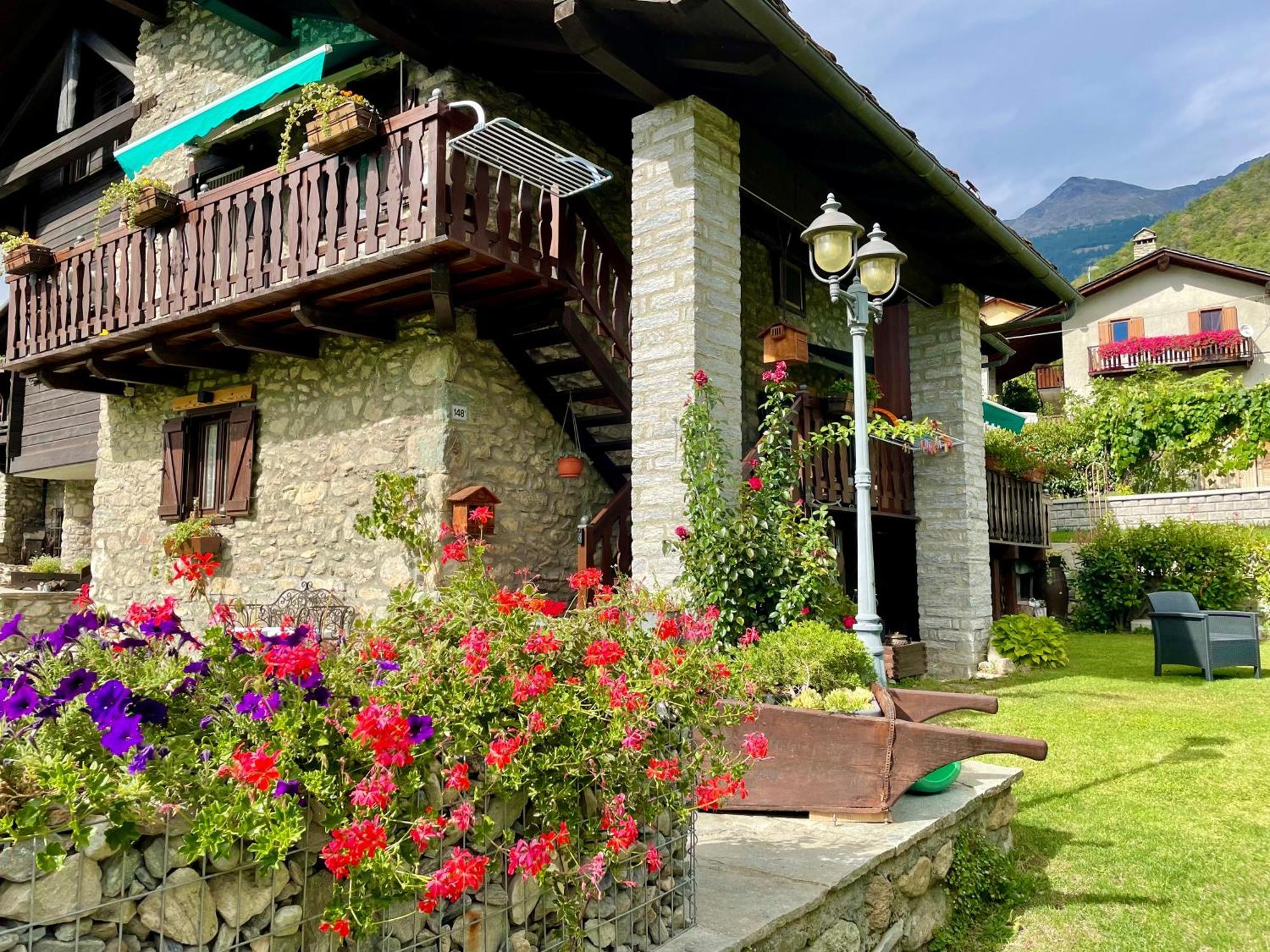 Maison La Chapelle Aosta Eksteriør billede